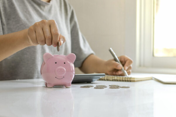 Um mês sem gastar dinheiro? Sim, é possível. Embarque num No Spend Challenge