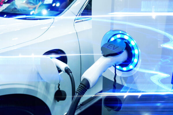 A pensar mudar de carro? Vantagens dos carros elétricos