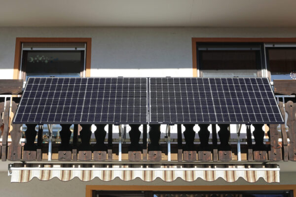 Kits de painéis solares de autoinstalação para varandas, o que deve saber